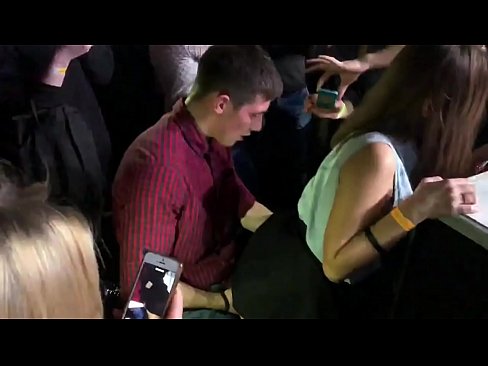 ❤️ Echte seks in een Russische nachtclub. 18-jarig Russisch meisje in de anus en vagina geneukt in een nachtclub ️ Porno at nl.porn-impact.ru